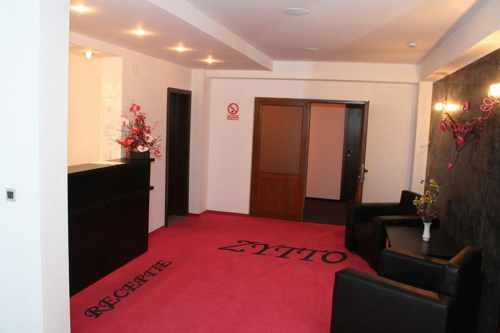 Hotel Zytto By Razvan Rat Slatina  Exterior photo